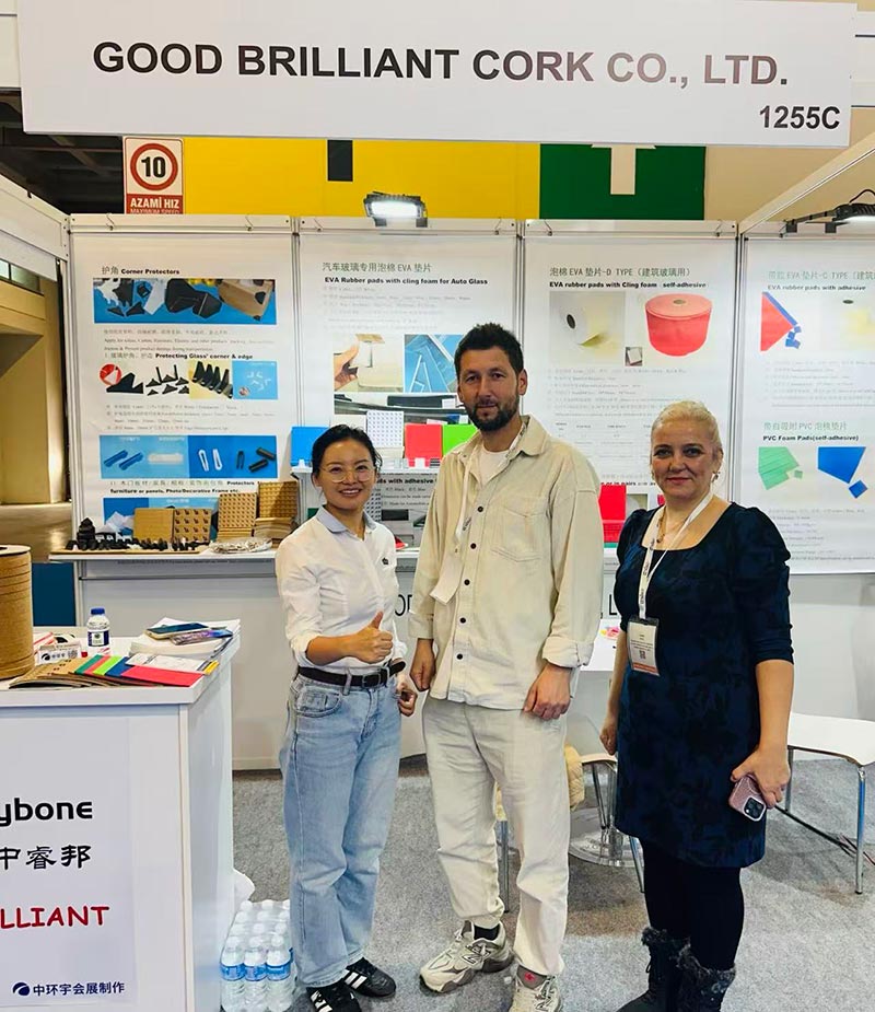 ตู้คอนเทนเนอร์เต็มกำลังจะไปอังกฤษ!